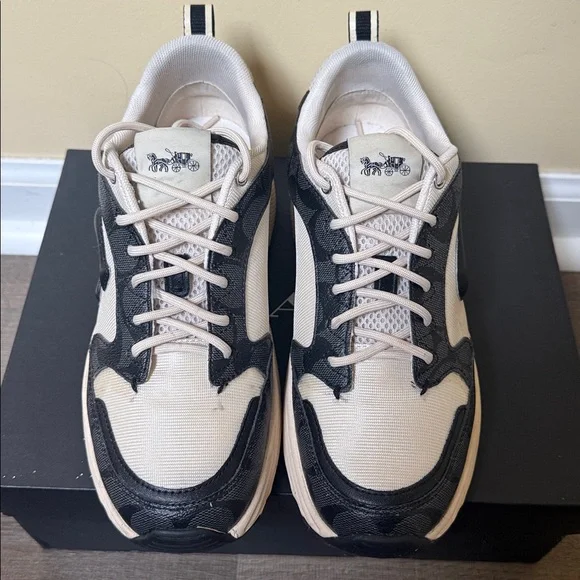 ❌SOLD❌COACH C275 SIGNATURE Tech Runner Graphite Women’s Sneakers 7.5B - Picture 2 of 7